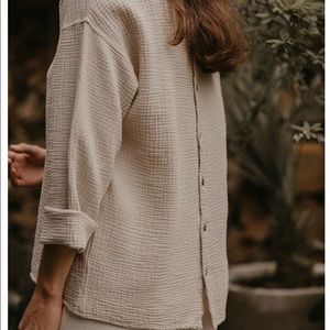 Simple Folk button back top L